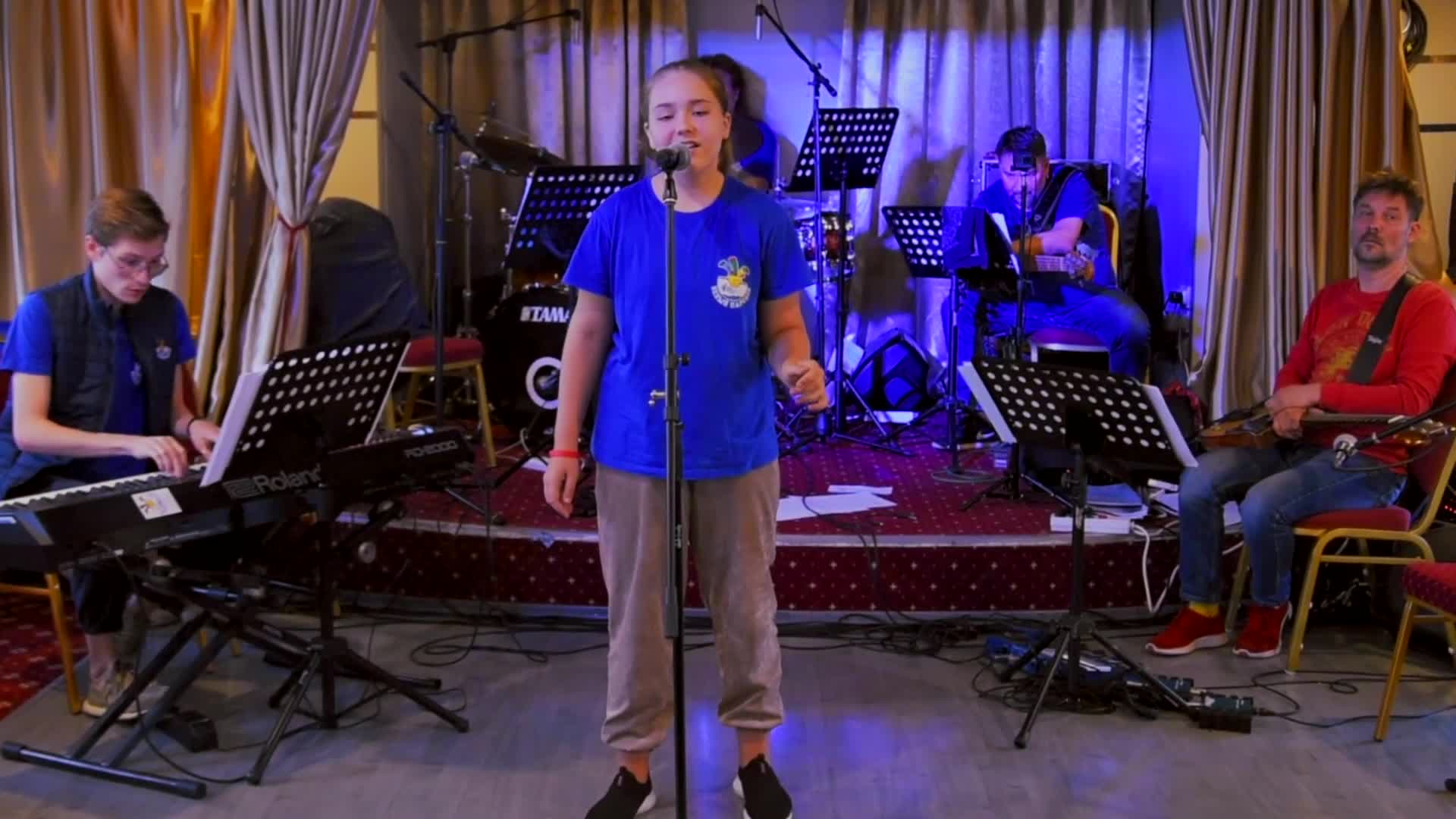 М-квартет. Бетховенское фортепиано. Хаузер виолончелист адажио альбинони. Бэк вокал мария политиков. Мисс владивосток 2020.