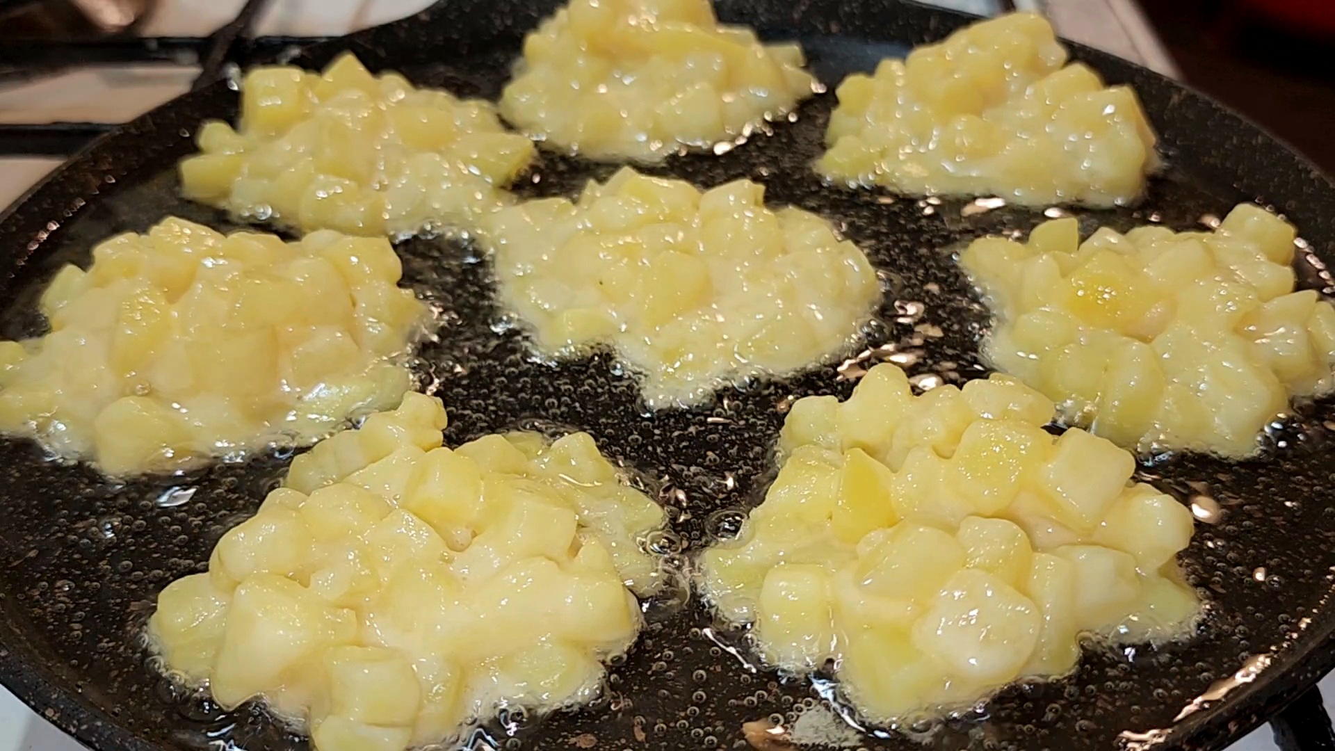 пицца на сковороде за 5 минут. быстрая пицца на сковородке. японская птица окономияки. включи как приготовить вкусные. пицца на сковороде.