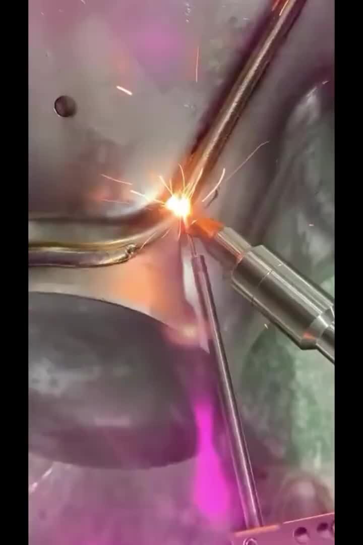 Сварка алюминия аргоном пластин 3мм вертикал. Сварной шов нержавейка. Сварка разнородных металлов. Нержавейка 1. Как сваривать сталь.