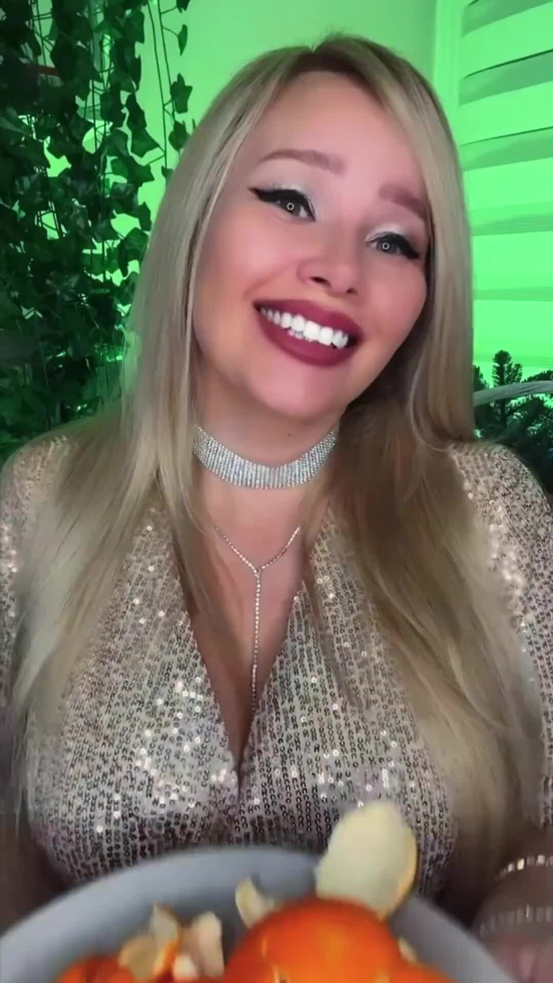 Милана южакова мандаринки