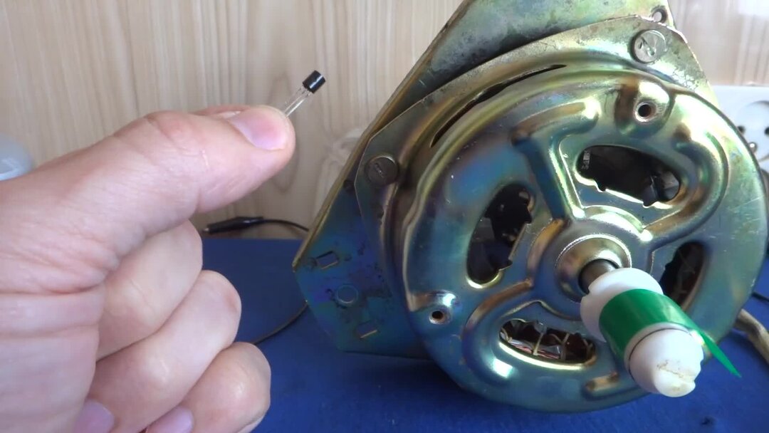 МЕГА-МОЩНАЯ микро-размерная СХЕМА РЕГУЛИРОВКИ ОБОРОТОВ ДВИГАТЕЛЯ ...