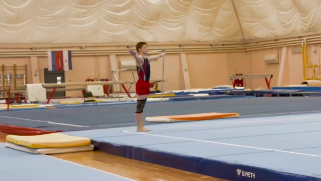 Бланш акробатика. Сальто без группировки 5. Сальто без группировки 5. Enzo ютубер социальный эксперимент. Сальто без группировки 5.