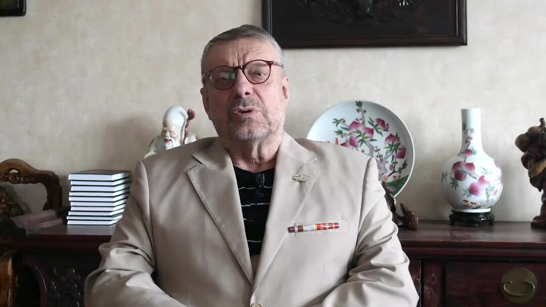 Девятов небополитик