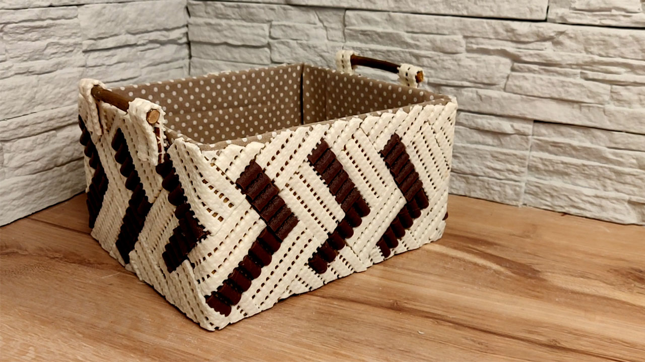 Арт объекты из гофрокартона. Сейф из гофрокартона. Сейф из бумаги. Необычный картон для поделок. Как сделать из картона рабочей.