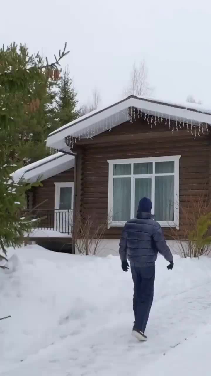 ЭКО-ТЕХ | Строительство деревянных домов и бань | Обзор большого  одноэтажного дома с баней из оцилиндрованного бревна. В проекте 3 спальни,  гостиная, сауна. | Дзен