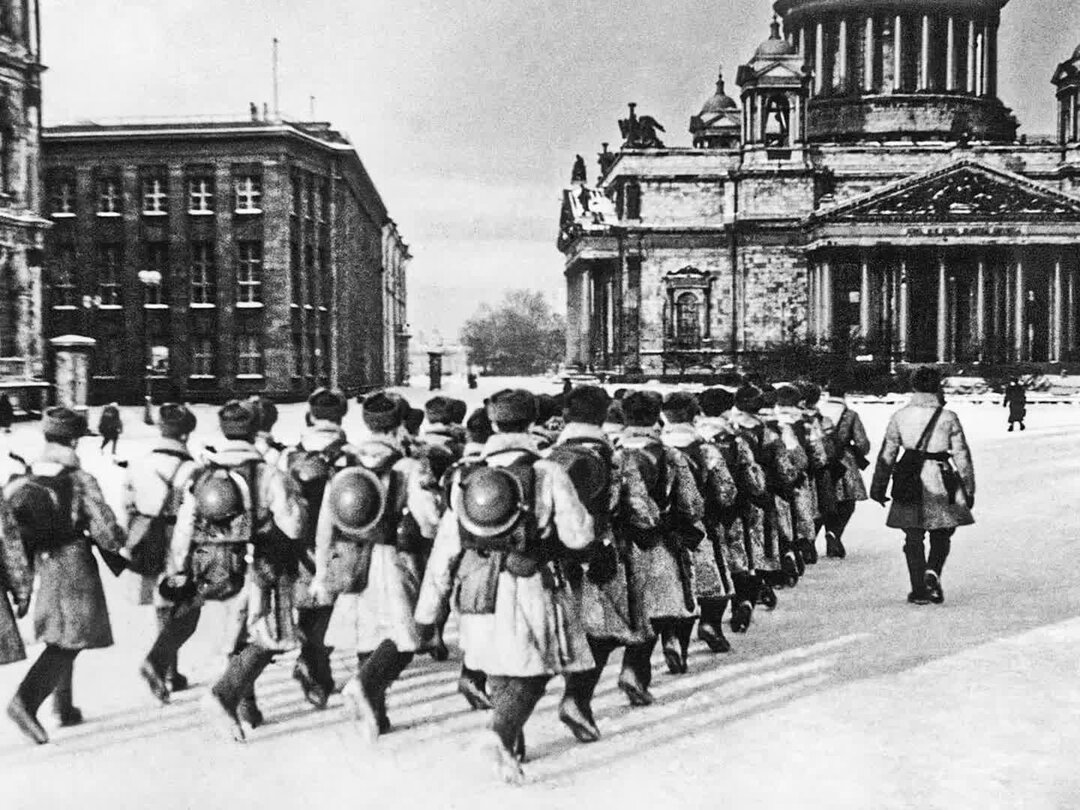 Булатов григорий рейхстаг. Можно 2 великую отечественную войну. Война. Вторая мировая война 1941-1945. Солдаты в окопах война 1941-1945.