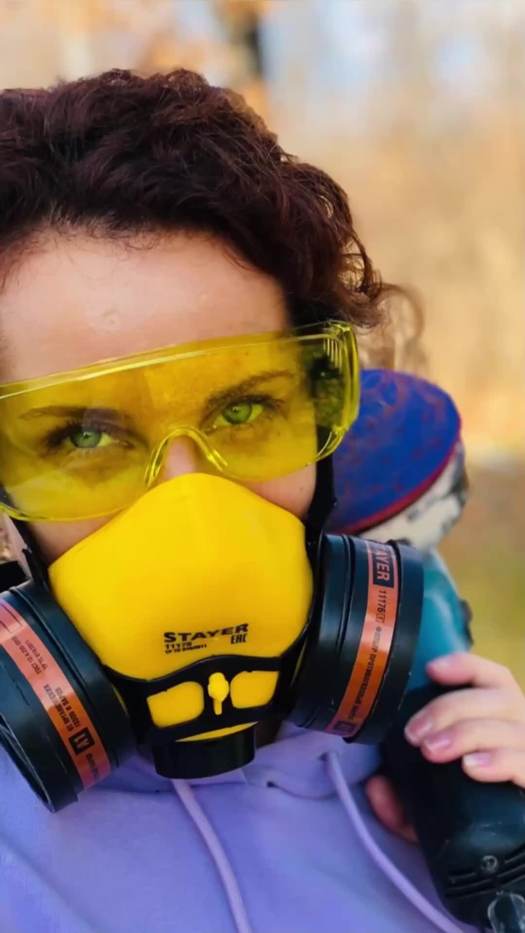 Надя - Столяр из Владивостока | Зачищаю слэбы болгаркой. Специально для ...