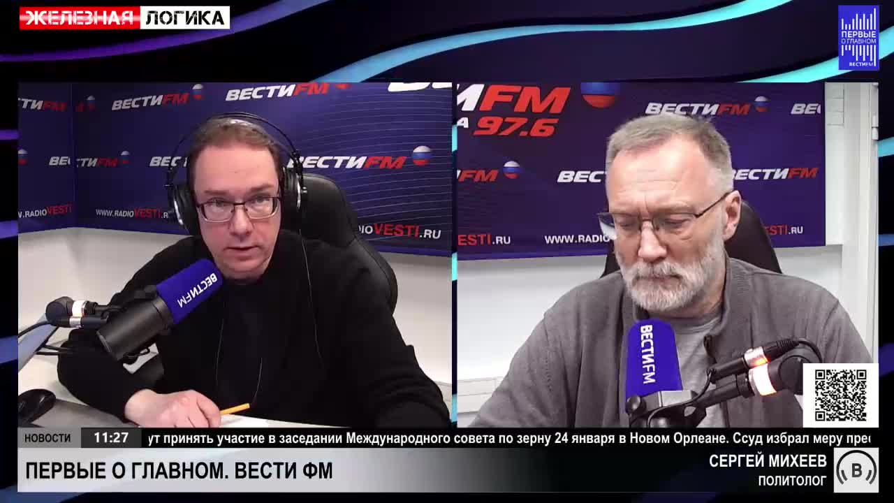 Подьебнуть друга святое дело. Друзей обижать нельзя но подъебнуть святое дело. Ну никак нельзя. С днем рождения костян прикольные. Ну а как по другому.