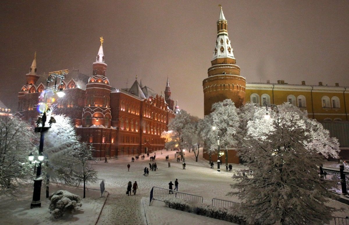 Новогодние улицы москвы