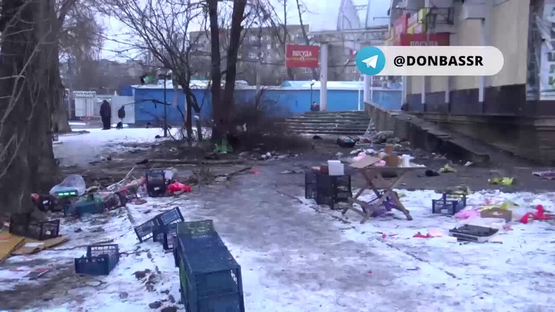 доненецкая народная республика. днр площадь ленина. флаг донецка 2022. донецкая республика. донецкая народная республика фото.