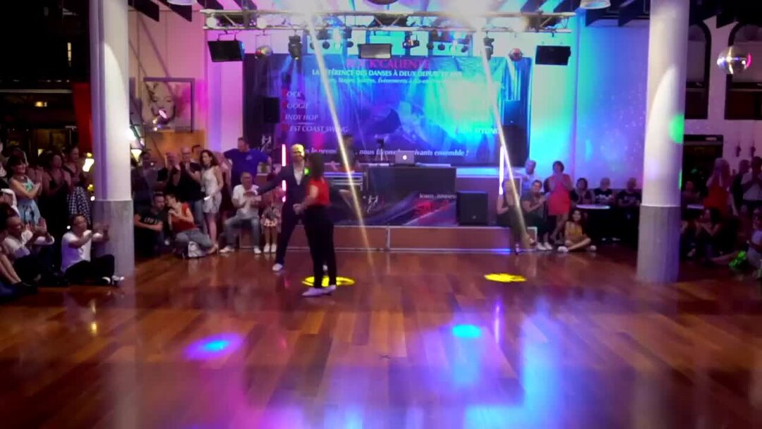 Современные танцы. Уроки танцев. Простые движения для танца. Кружки танцев для детей. Шафл движения для начинающих.