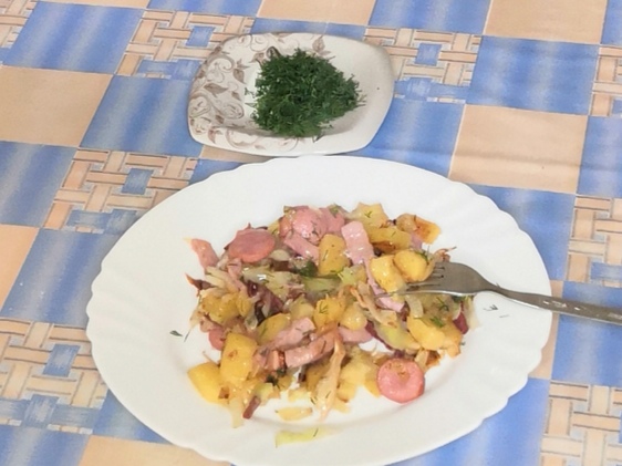 Романтический ужин в ресторане. Ужин со скептиками. Пара в ресторане. Ужин на двоих. Ужин со скептиками.