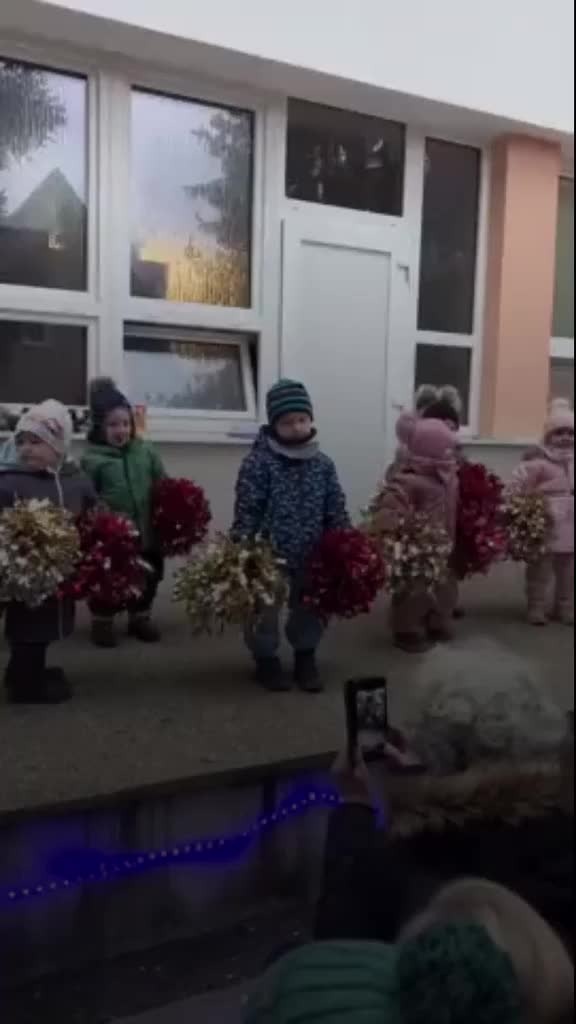 Песня это девочка красивая. Песня милая милая девочка красивая. Слова песни девочка моя. Текст песни девочка. Девочка моя текст.