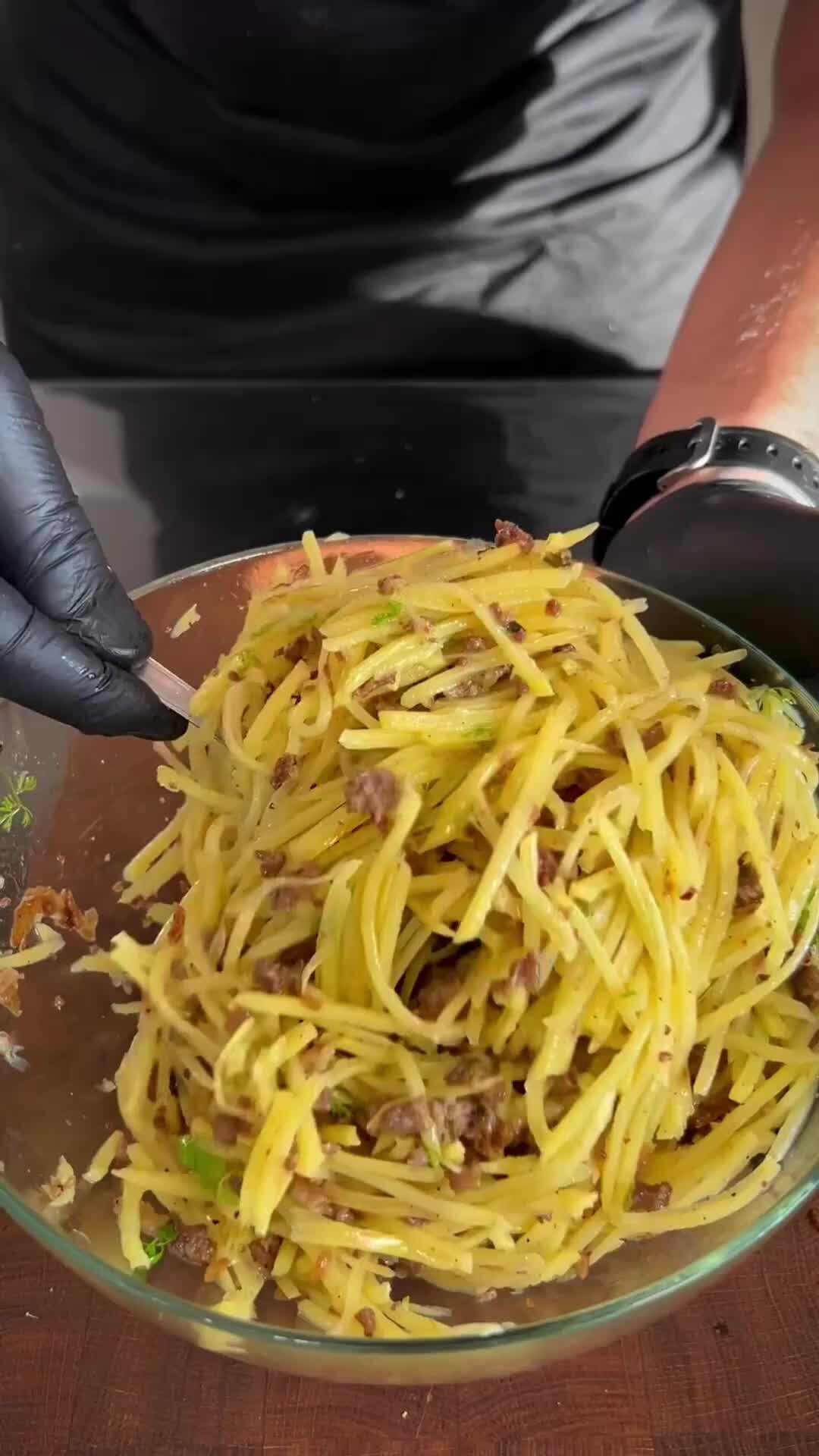 Картофель с мясом по-корейски