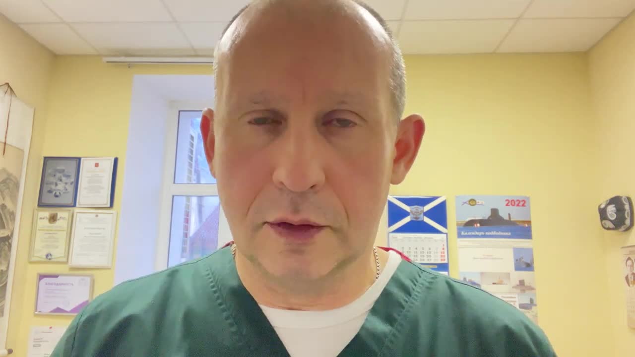 шина крамера при переломе голени. алгоритм наложения шины крамера при переломах. в каких случаях применяют шину. перелом бедра иммобилизация шинами. наложение шины при переломе.