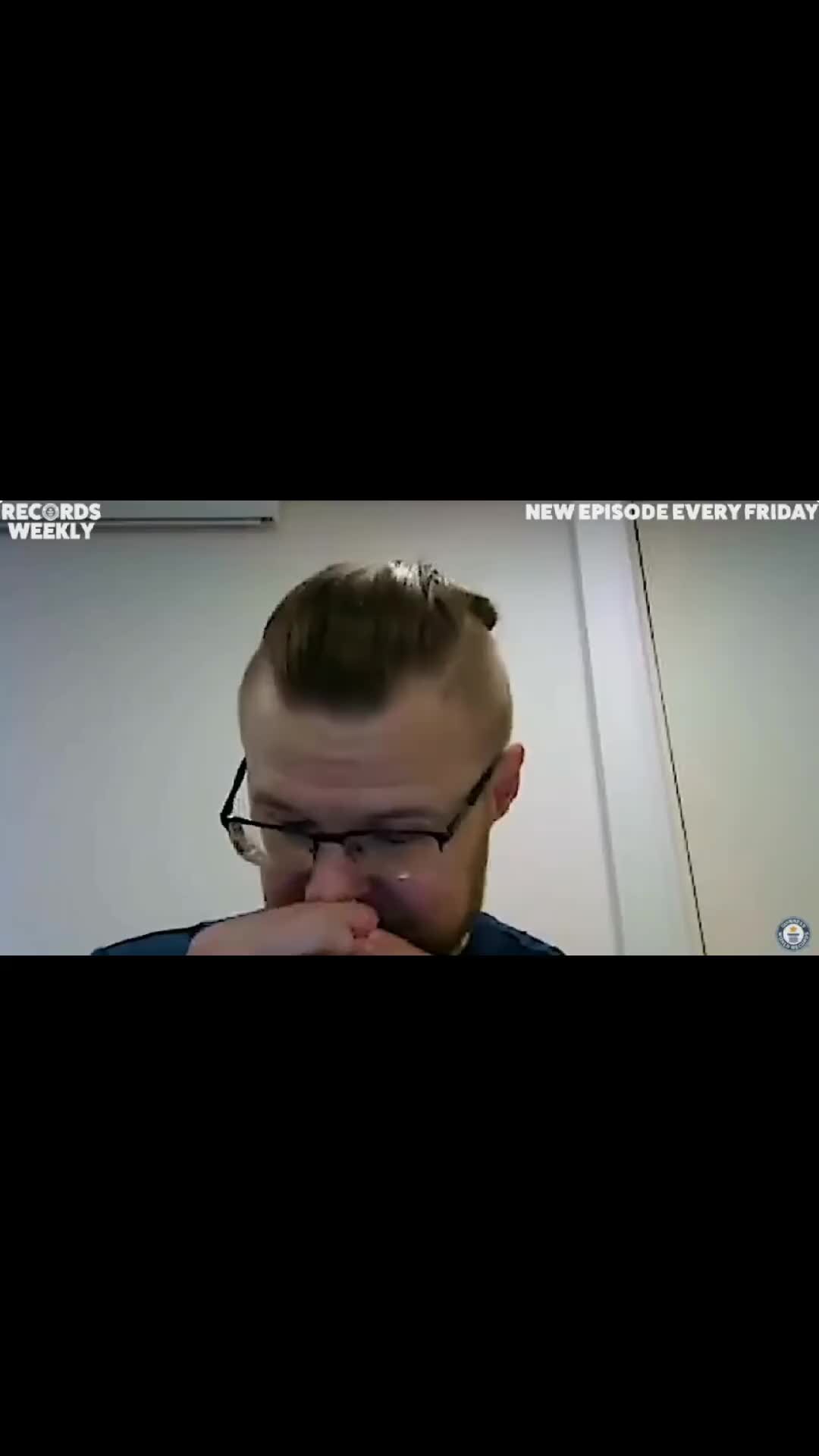 Книга рекордов гиннесса 7002 танцора. Самый большой барабан в мире. Книга гиннесса. Кумар ракеш рекорд. Цирк обручи.