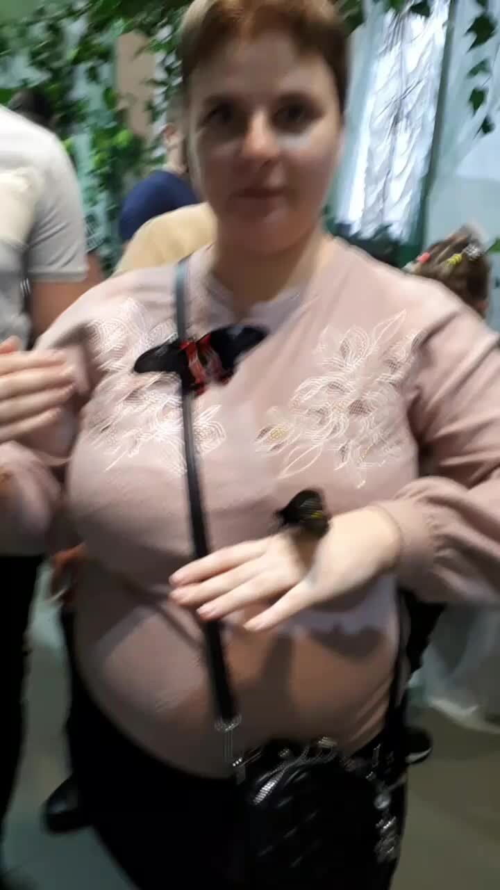 Где меня можно трогать. Куда трогать девушку. Прикрытые соски. Без лифчика. Анфиса вистингаузен и её парень.