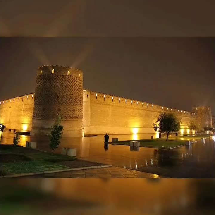 Понферрада город в испании. Стронгхолд крусадер замки. Крепость цитадель в средней. Замок понферрада, испания. Борнхольм крепость.