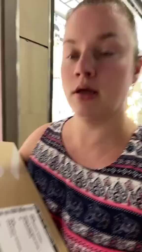 Лила молила