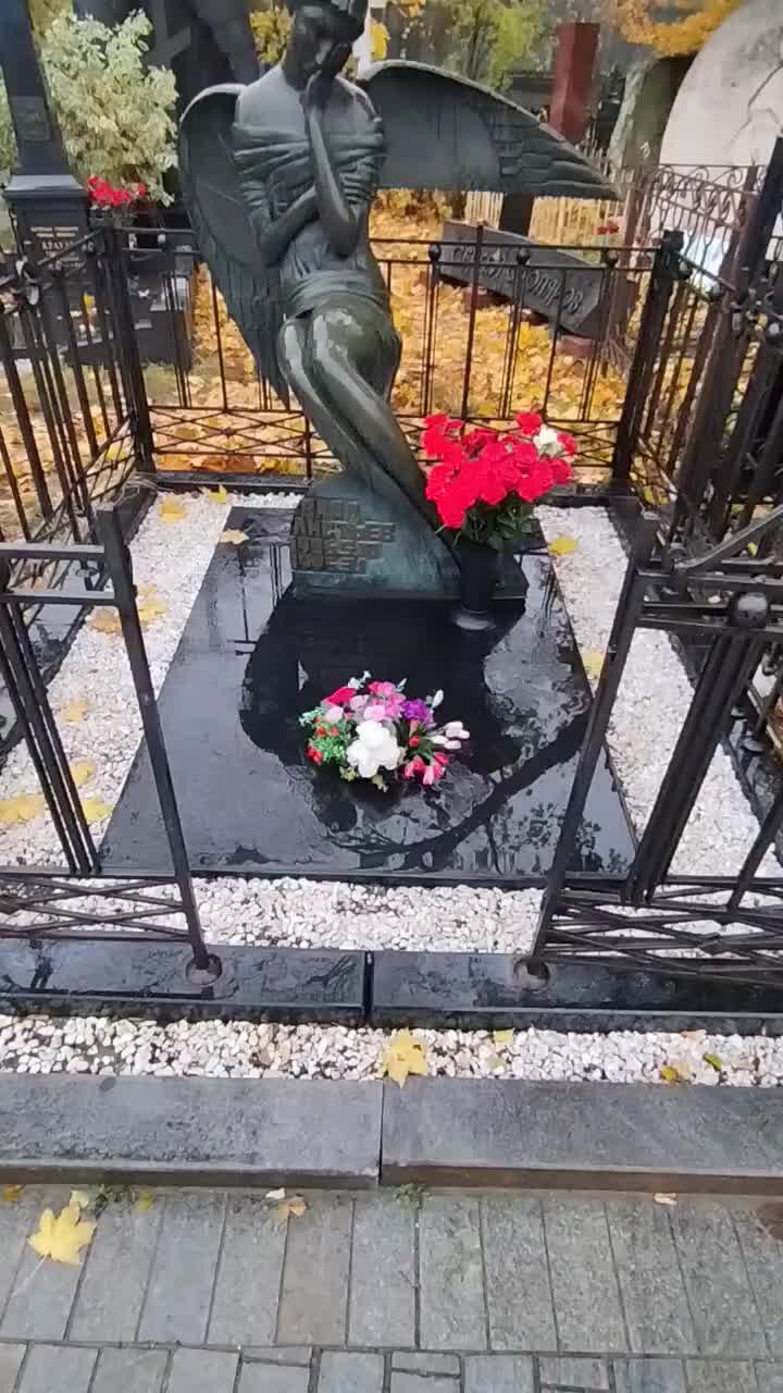 Влад Листьев. - Тут нужно что-то написать? - LiveJournal