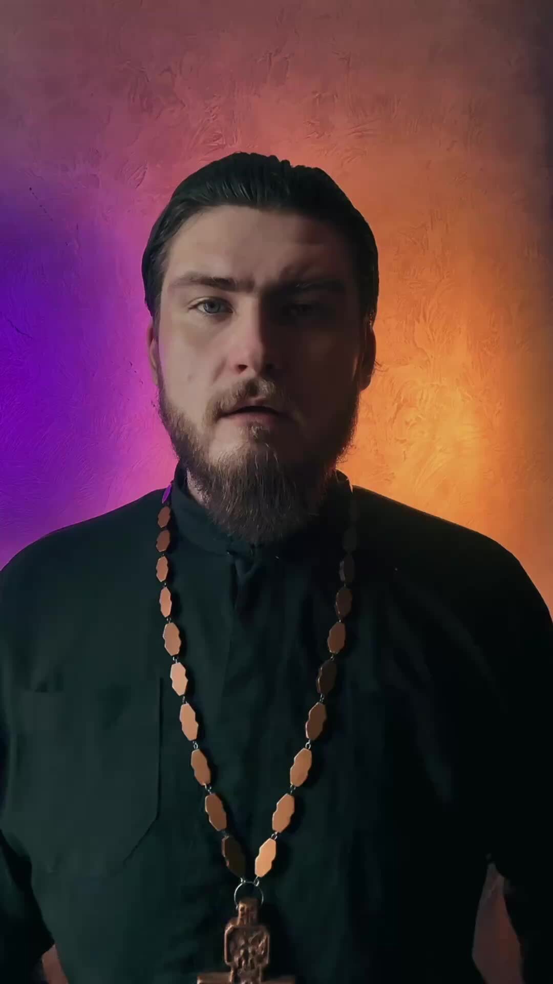 прически для венчания в церкви. священникам можно жениться. православная матушка. венчание в православной церкви. таинство венчания в православной церкви.