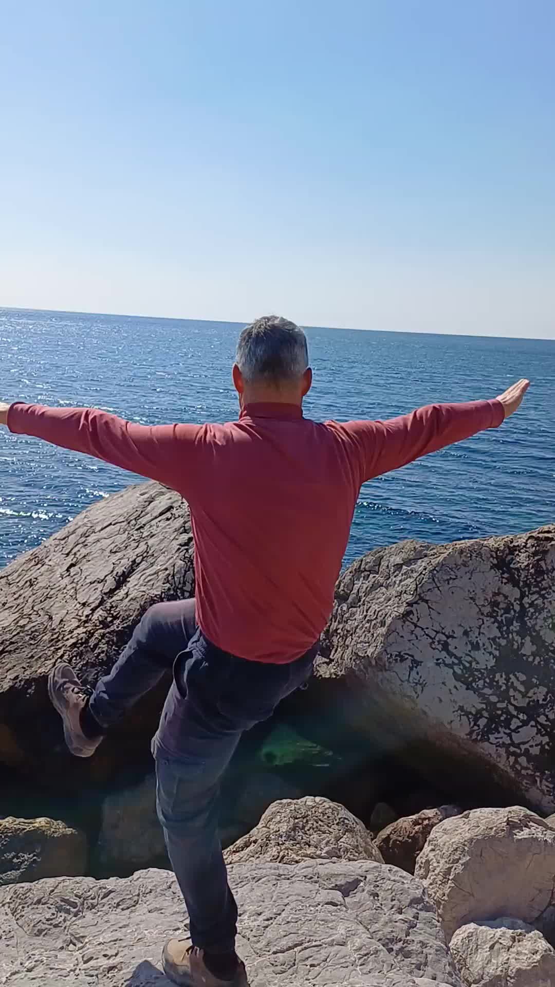 знаешь текст. аккорды песен для гитары. осень наташа королева. ноты песни я у твоих ног для фортепиано. лёд под ногами майора.