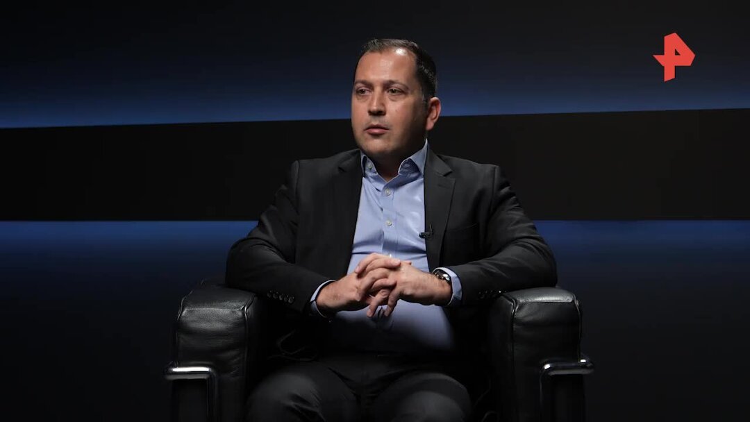 политолог воронин. гордей украинский политолог 60 минут. олеся яхно украина. василь вакаров 60 минут. тв украины российские.