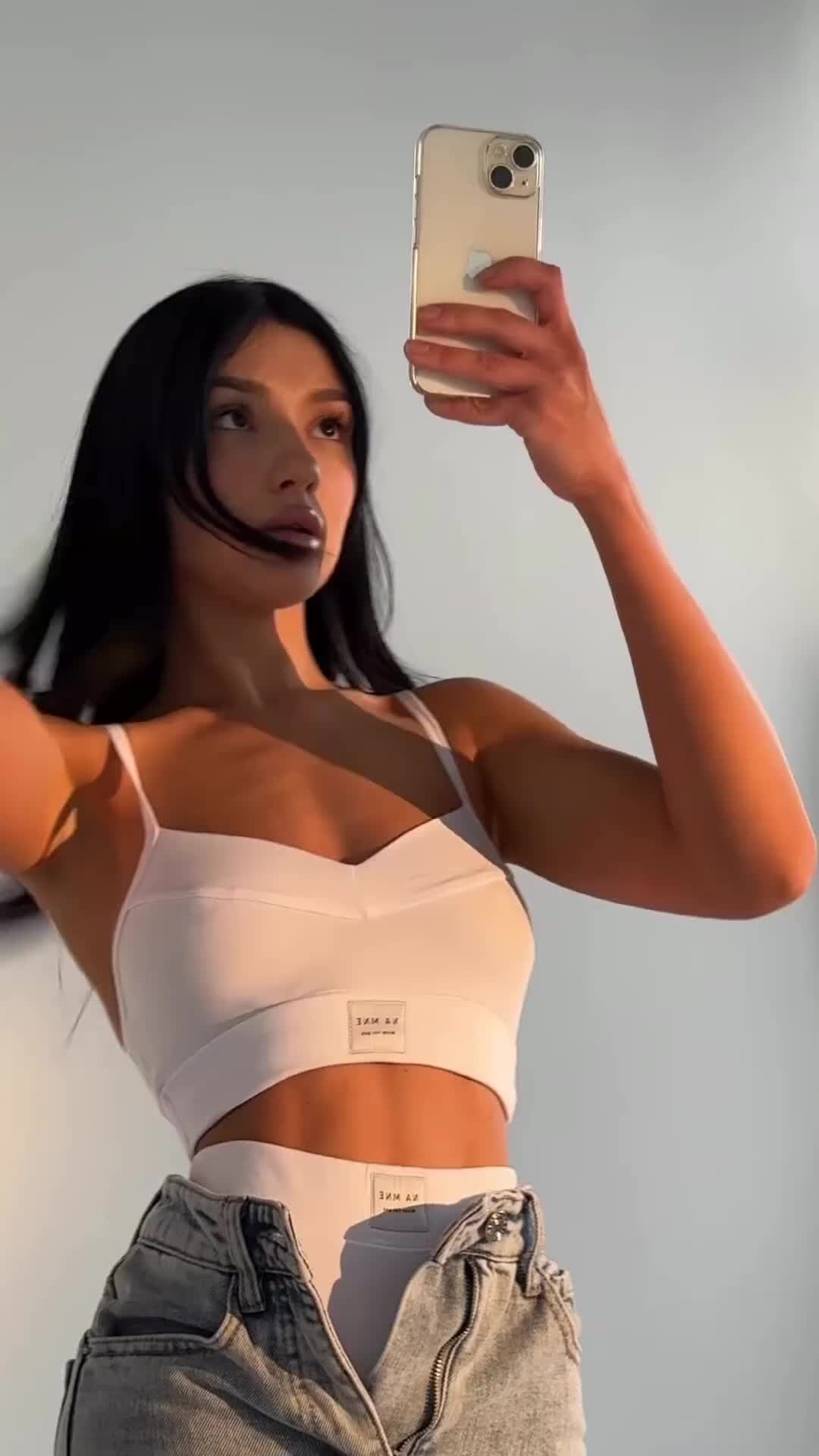 Двигаются глаза во сне. Двигаются глаза во сне. Фазы сна парадоксальный сон. Darting eyes. Движение глаз во время медленного и быстрого сна.