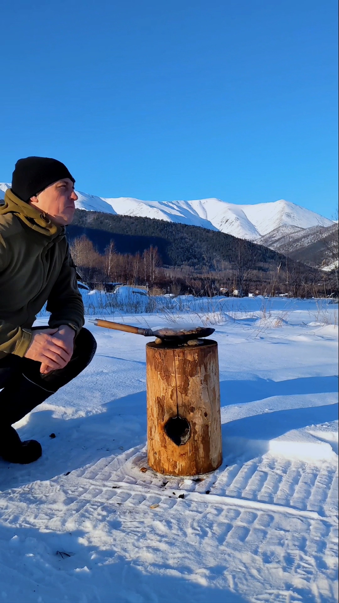 остров ольхон восточная сибирь. иркутск байкал туризм. иркутск экскурсия на озеро байкал. поездка на байкал тур. байкал листвянка лед.