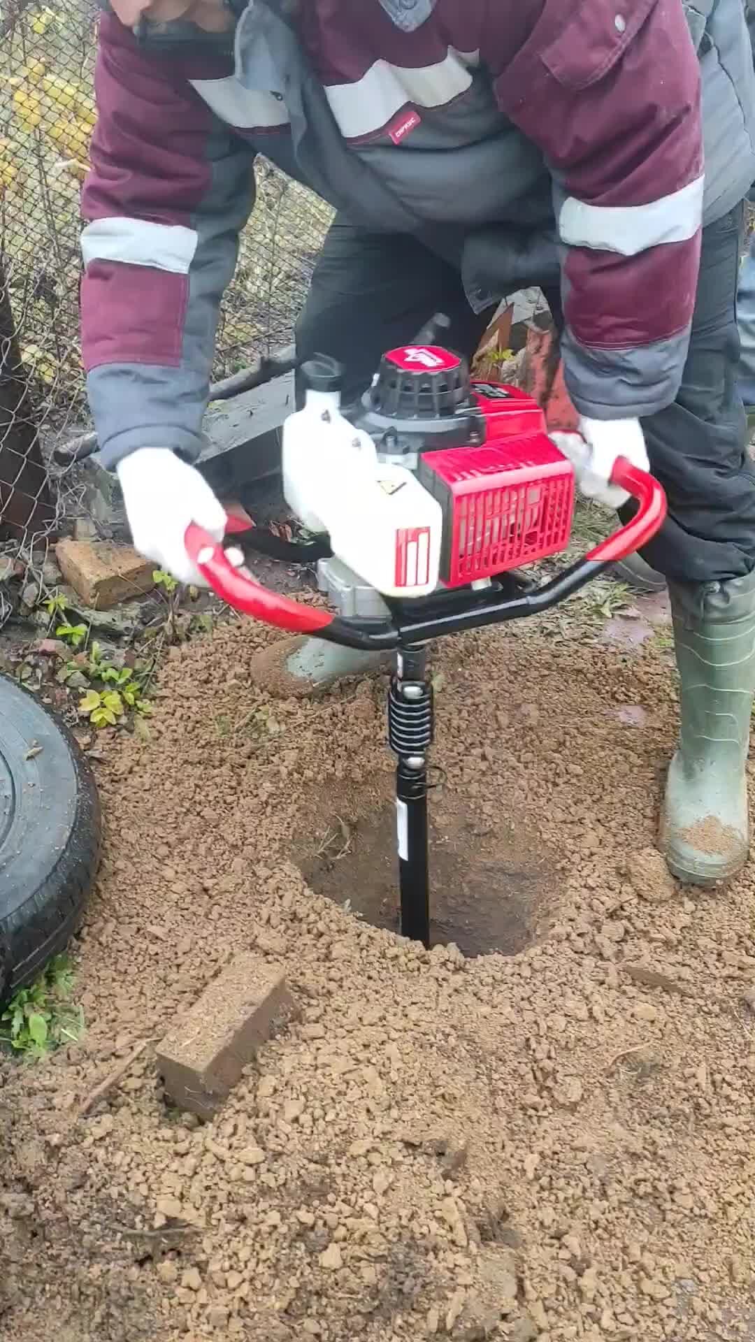 Жизнь в Рутине | Пробурили на глубину 1.5 метра, для установки ...