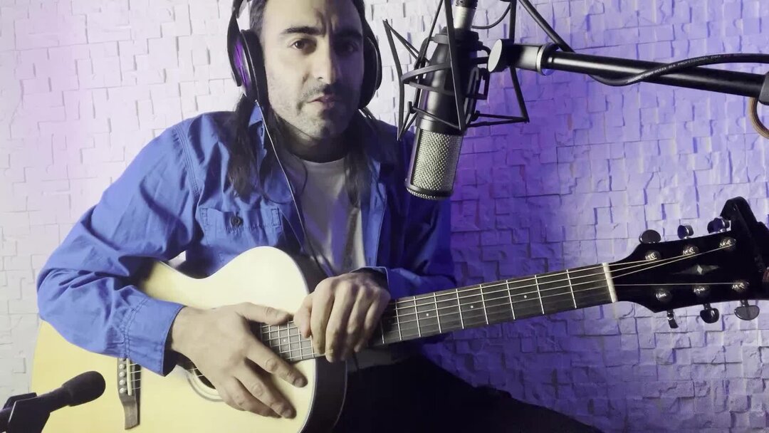 певец в баре. Karat певец по барам. бесплатный бар песня. бесплатный бар песня. трек бар.