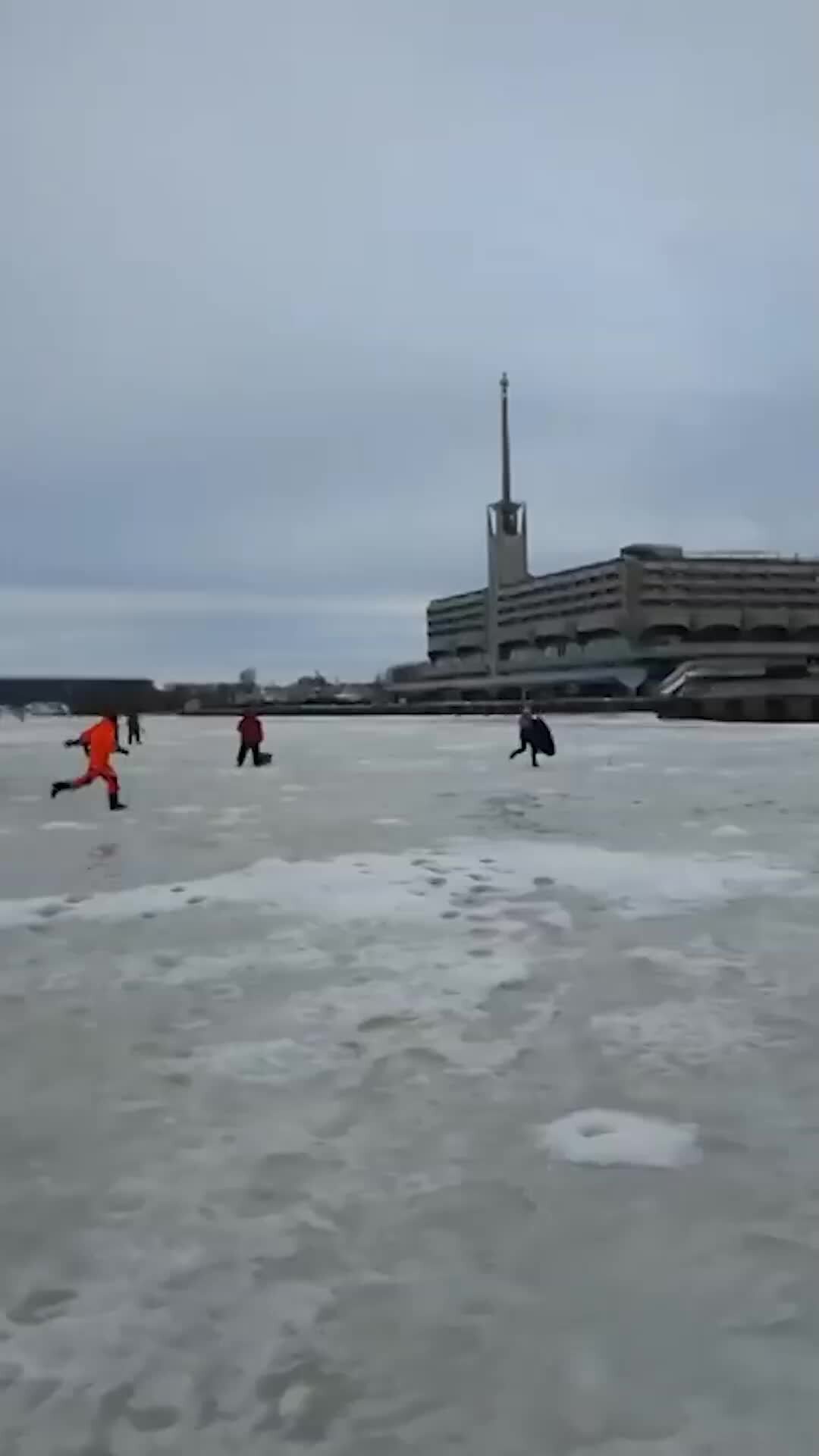 лед. выход на лед спб. выход со льда. выход со льда. знак запрета на льду.