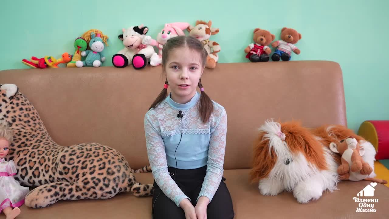 Интересные поделки из бумаги. Подделка из цветной. Как сделать видео для 7 лет. Как сделать видео для 7 лет. Поделки из бумаги для детей.