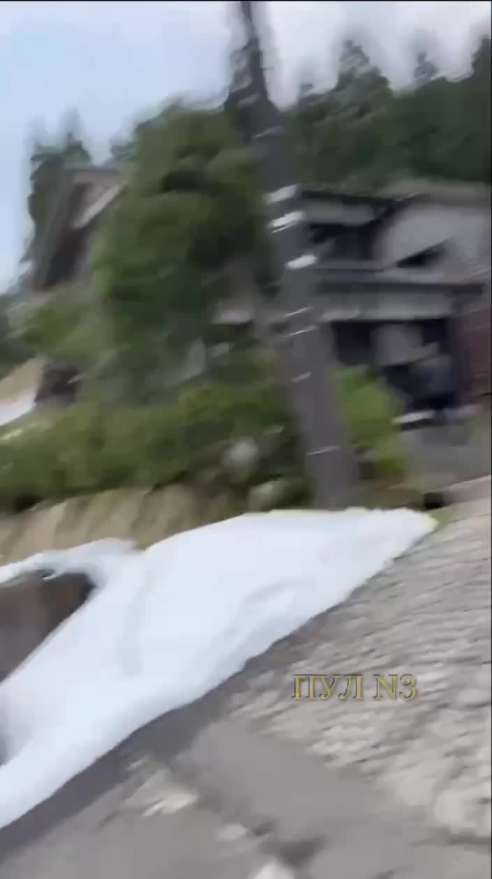 Оползень. Место схода оползня. Оползни фото эстетика. Место схода оползня. Оползень в хабаровском крае.