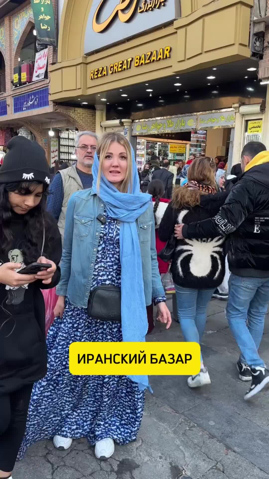 Два автомеханика. Профессия автомеханик. Гимн автомехаников текст. Песня автомеханика. Авто в автосервисе.