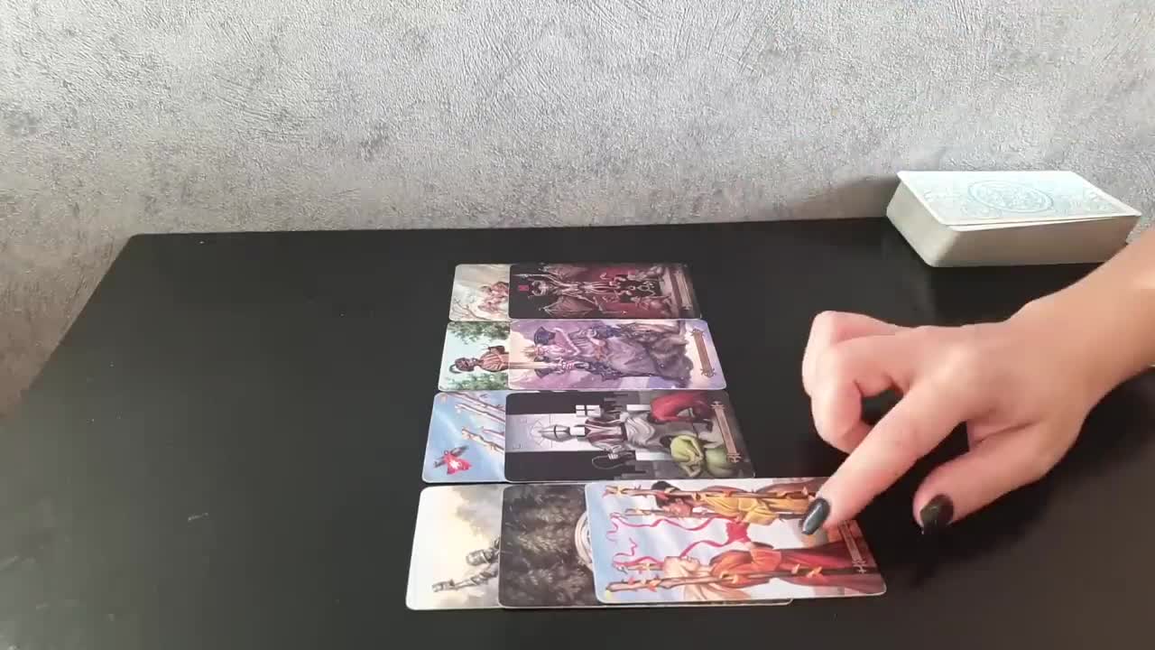 Как удивить девочку в переписке. Как удивить сообщение. Как удивить сообщение. Приятности для любимого мужчины. Смс парню для поднятия настроения.