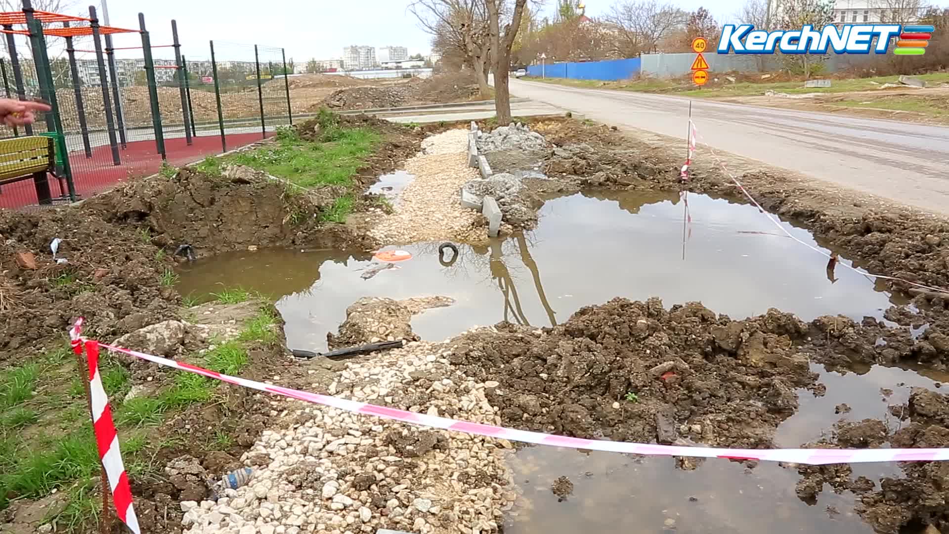 Канализация на первых этажах. Киев заливает канализацией. Сонник канализацией залило.