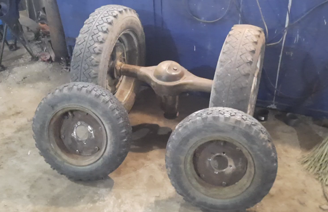 минитрактор переломка чертежи. трактор переломка 4х4 чертежи. передние колеса на трактор синтай 120. размеры колес минитрактора. размер передних колёс на тракторе синтай 120.