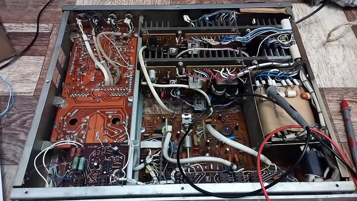 Ремонт УНЧ Амфитон у -101. Поиск откуда взялось на выходе постоянное ...