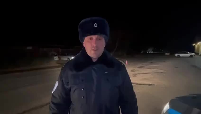 пешеход в неположенном месте. переход в неположенном месте административное. переход в неположенном месте административное. переход дороги в неположенном месте административное правонарушение. пешеходный штраф.