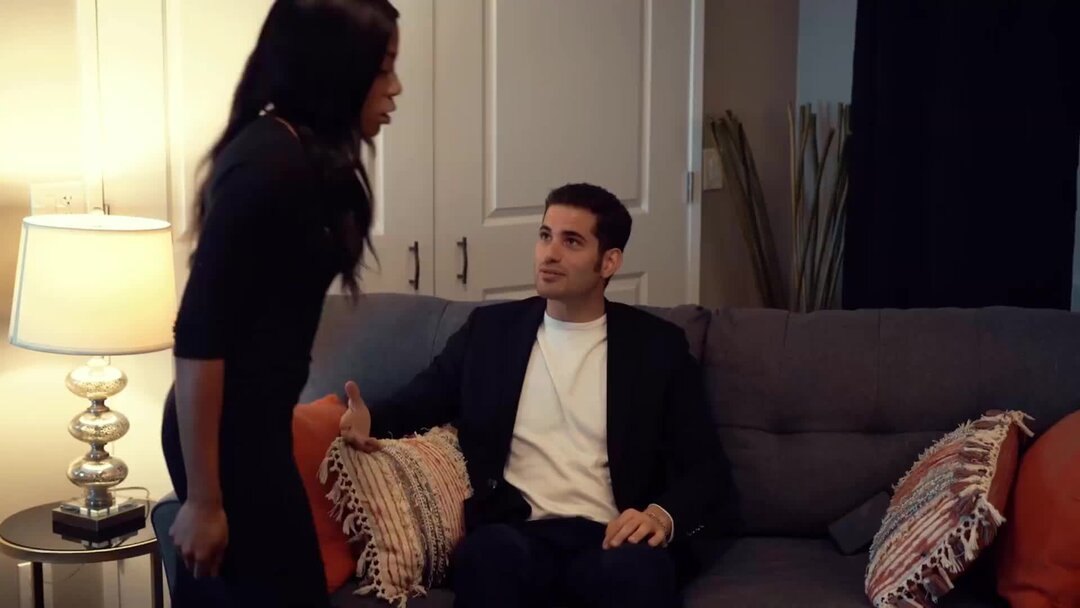 ссора. счастливые влюбленные. женщина 0 мужчина 1. любовь к мужчине. муж и две жены.