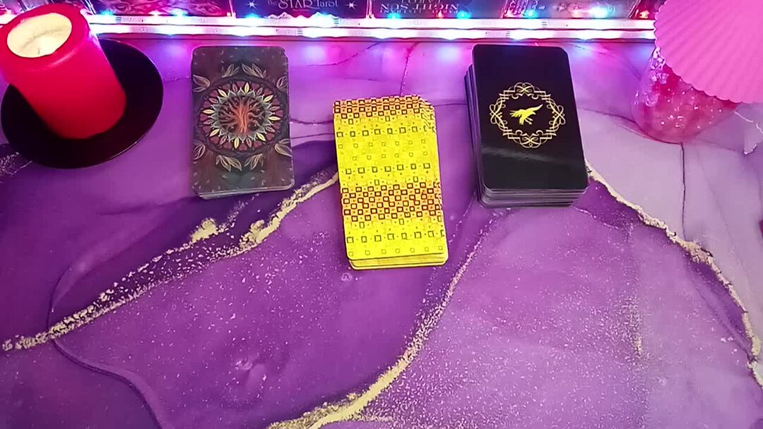 колена таро гадание на отношения новые расклады