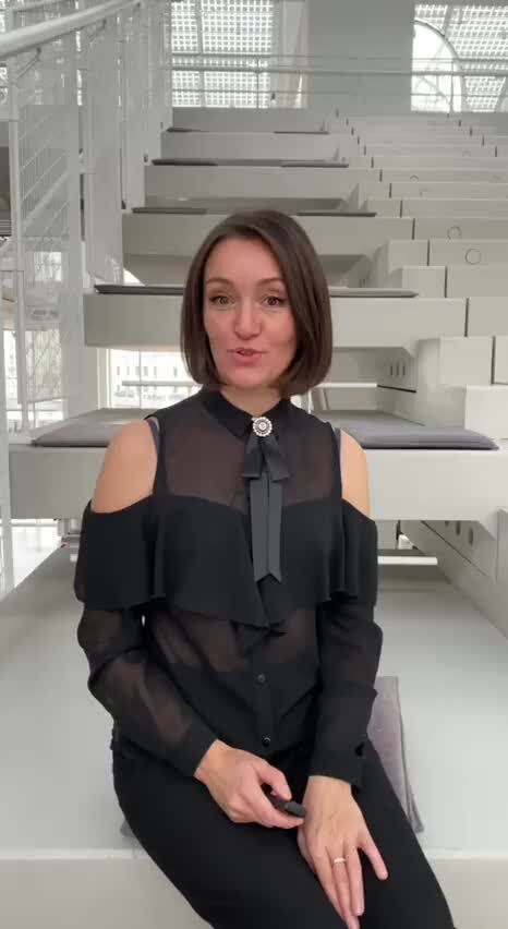 Человек продает квартиру. Стоит ли брать ипотеку форум. Выгодна ли ипотека. Брать ли сейчас ипотеку или подождать. Стоит ли сейчас брать ипотеку.