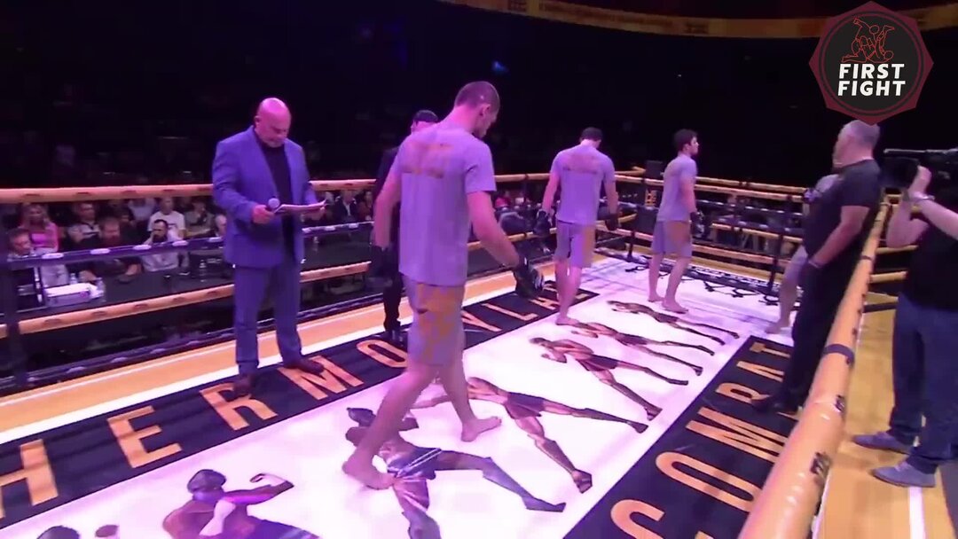 драка 1 в 3. драка 1 в 3. игры playstation 2 def jam: fight for ny. бой юфс конор порье бой. драка 1 в 3.