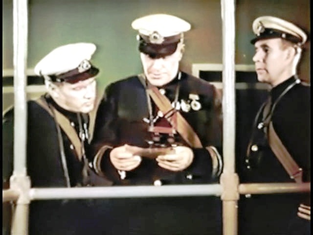 Молодой моряк. Молодые матросы. Курсанты моряки. Современный моряк. Юный моряк.