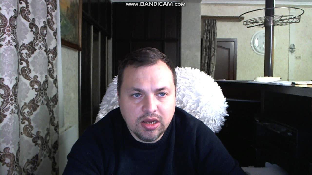 почитал ваши комментарии. мама дочке говорит почитай книги фото. фокусы с чтением мыслей. читаю комментарии подписчиков. злые комменты.