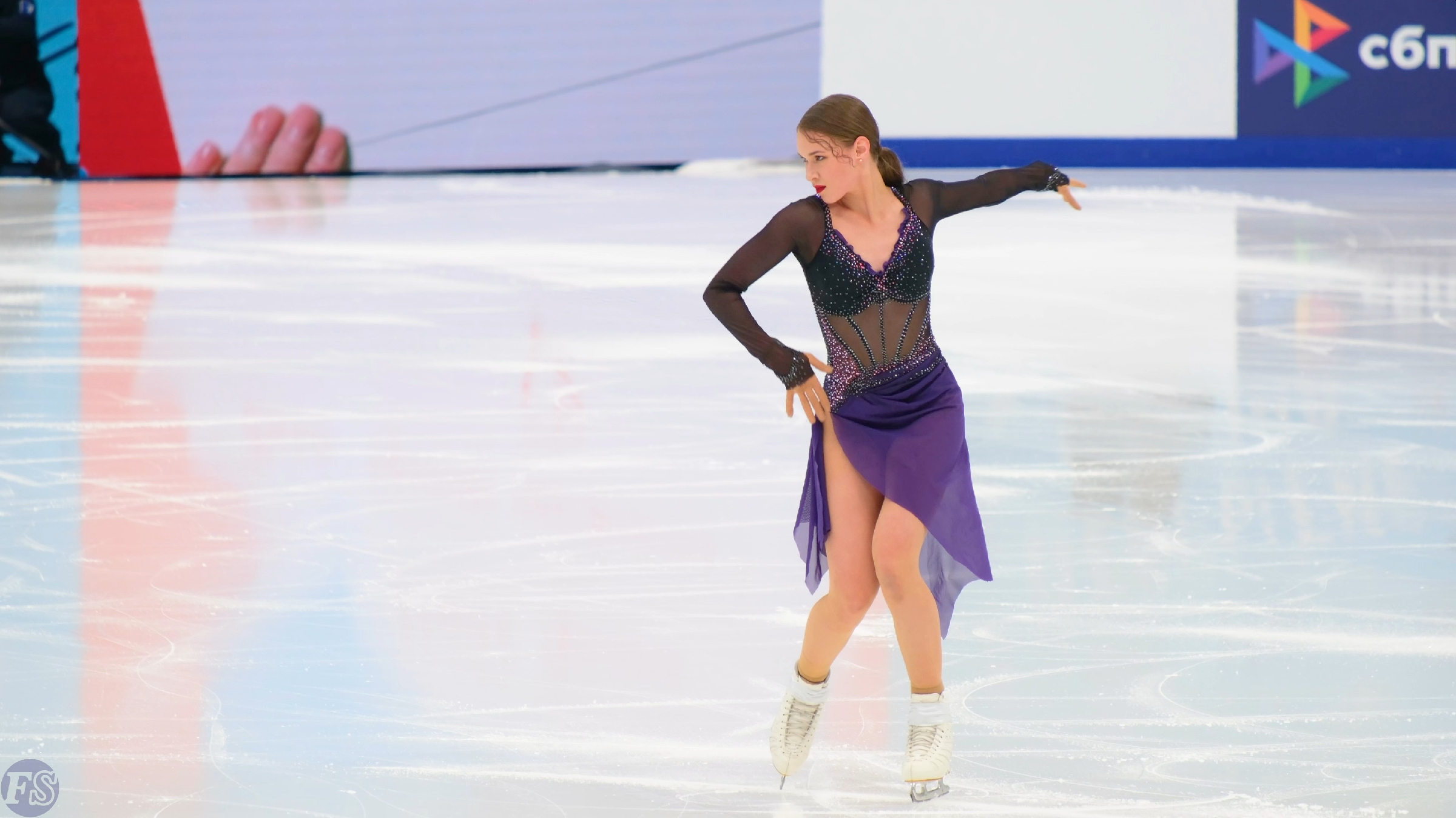 Майя хромых и камила валиева. Майя хромых произвольная программа. Алена леонова фигурное катание. Мая хромых произвольная программа. Майя хромых произвольная программа.