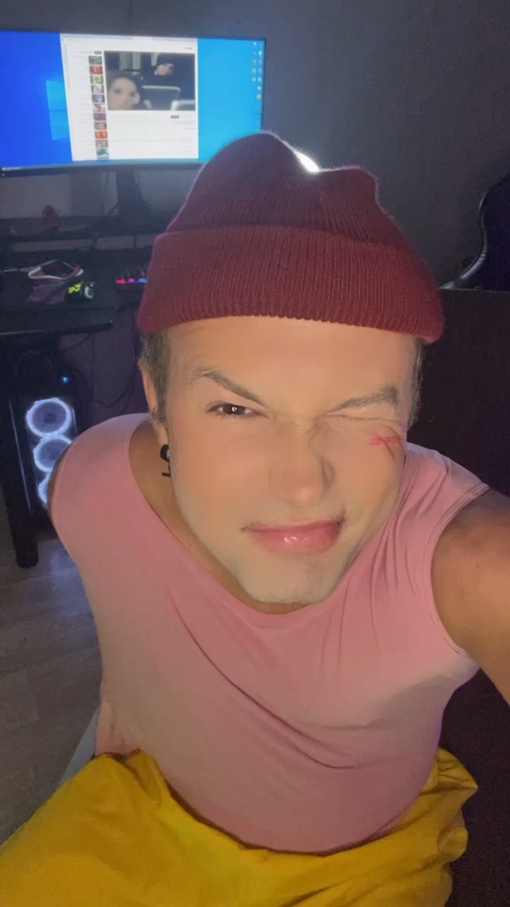 Задания в городе исполнителя можно выполнять. Даже когда подписка закончится. Предложение, исправив орфографические ошибки:. Подписка она как писать правильно. Перепишите предложение исправив орфографические ошибки воркзилла 2021.