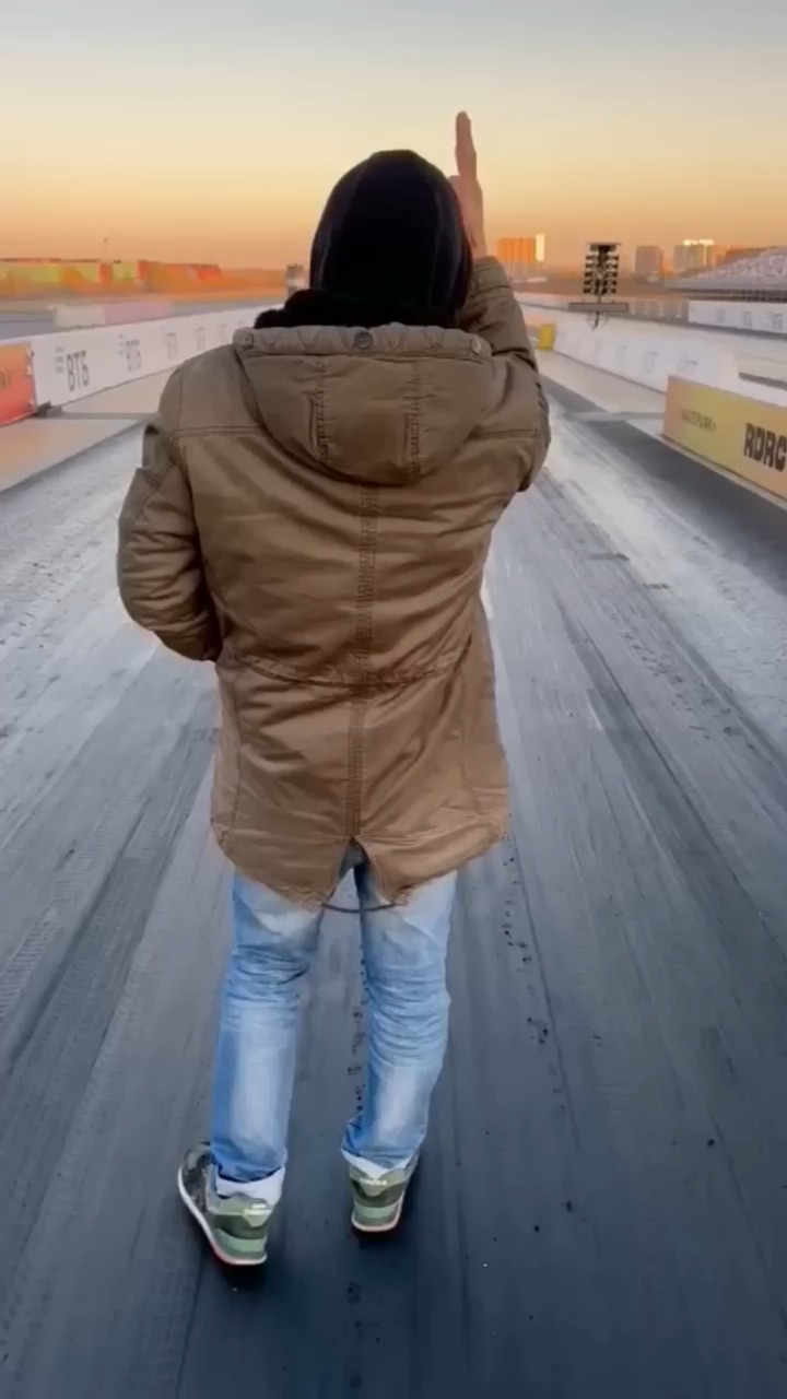 М в кубе в секунду. 1куб м=1000 куб дм3. Перевести литр в метр кубический. Как перевести литры в метры кубические. Килограмм на метр квадратный.