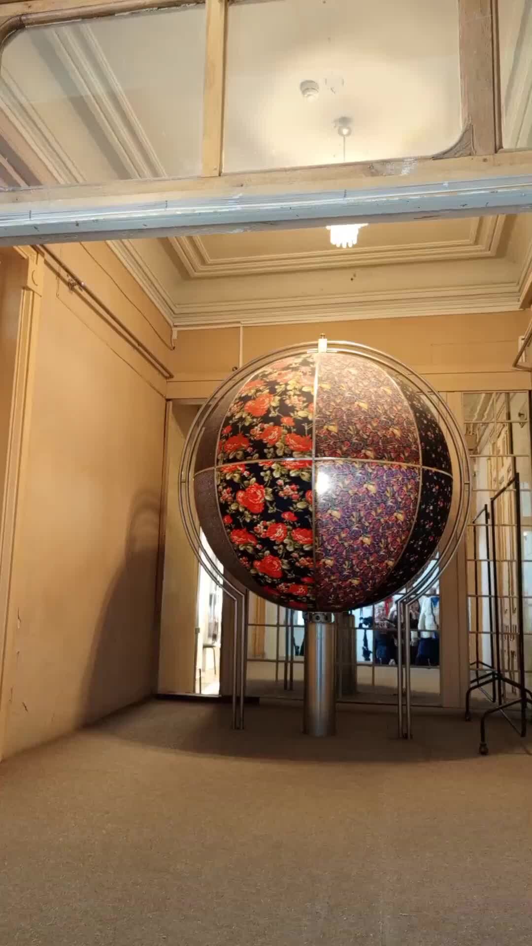 Код игры. Игра космический лабиринт. Найти путь шарику. Игра проложить путь шарику. Найти путь шарику.